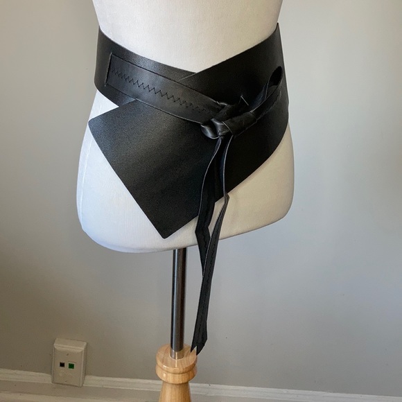 ReStocked NWT Vegan Leather Asymmetrical Wide Black Obi - Picture 2 of 10